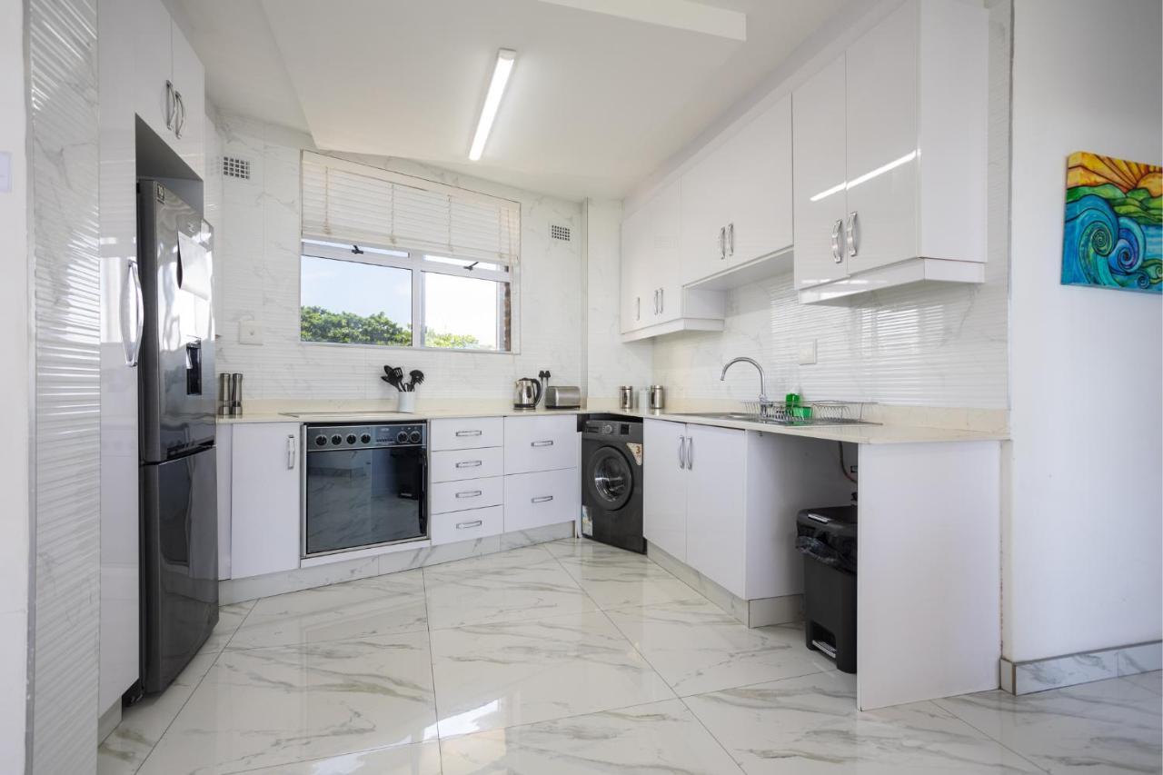 24 Sea Lodge - Sea Viewing Apartment دوربان المظهر الخارجي الصورة